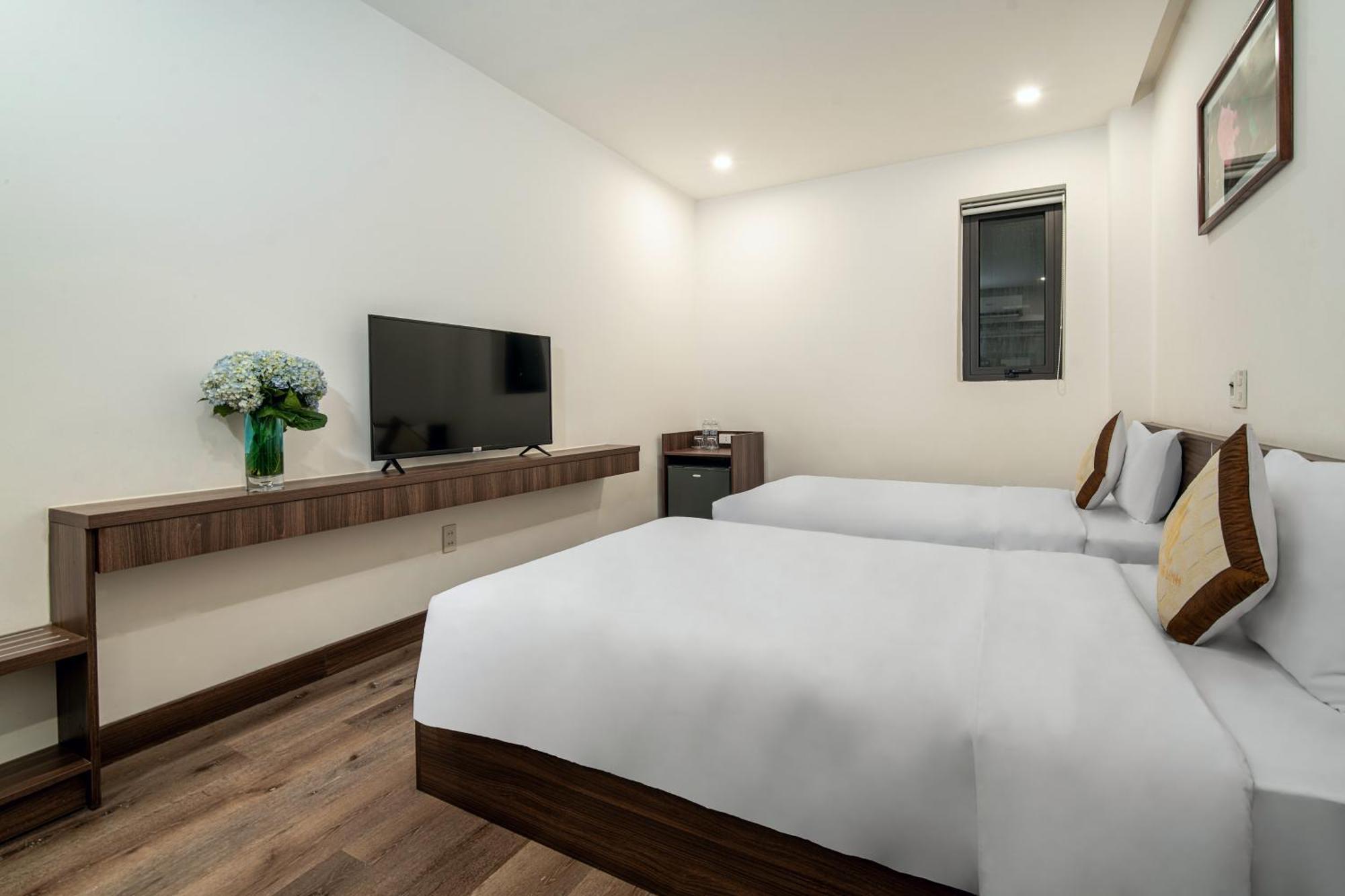 Hoang Linh Riverside Hotel Danang Buitenkant foto
