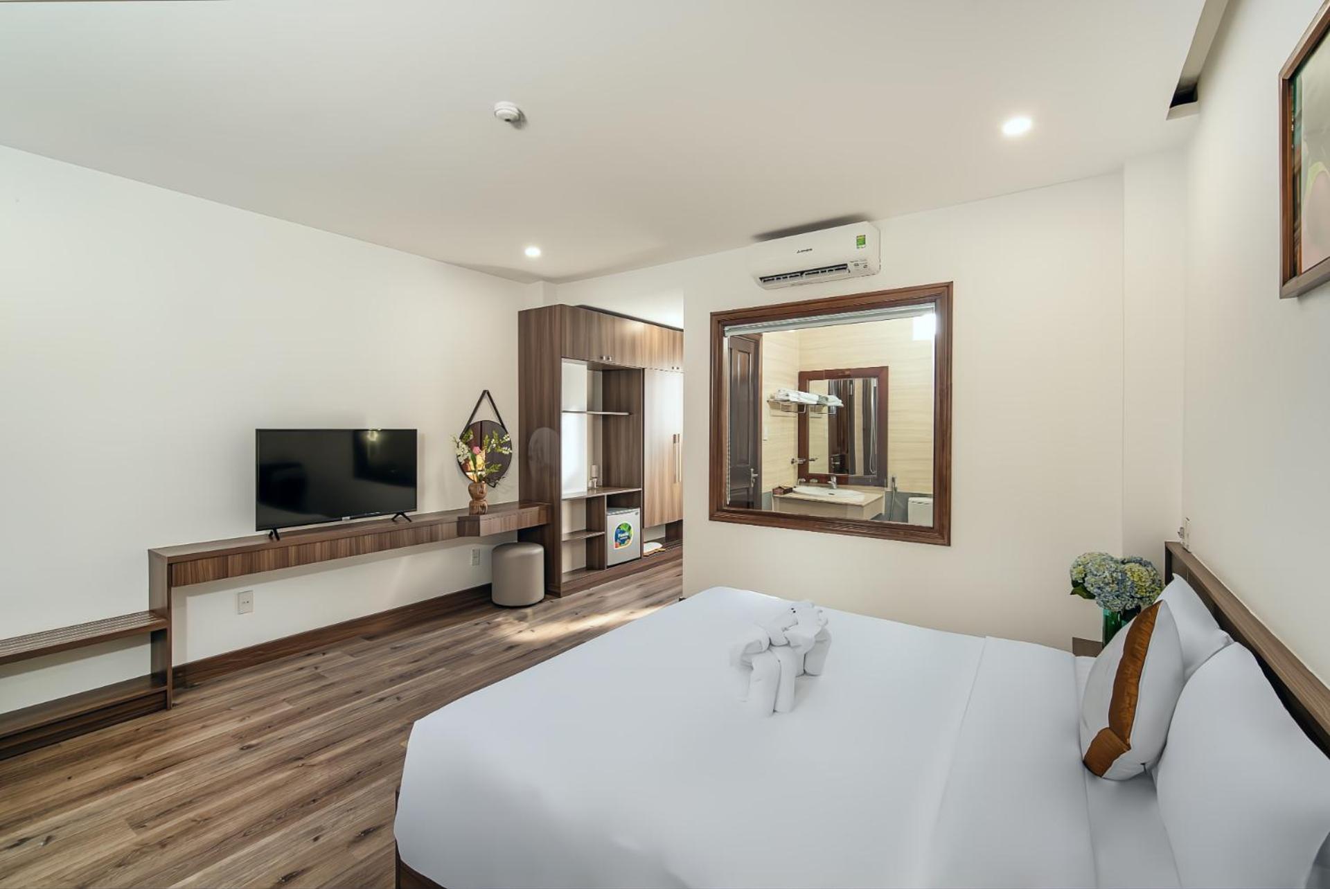 Hoang Linh Riverside Hotel Danang Buitenkant foto