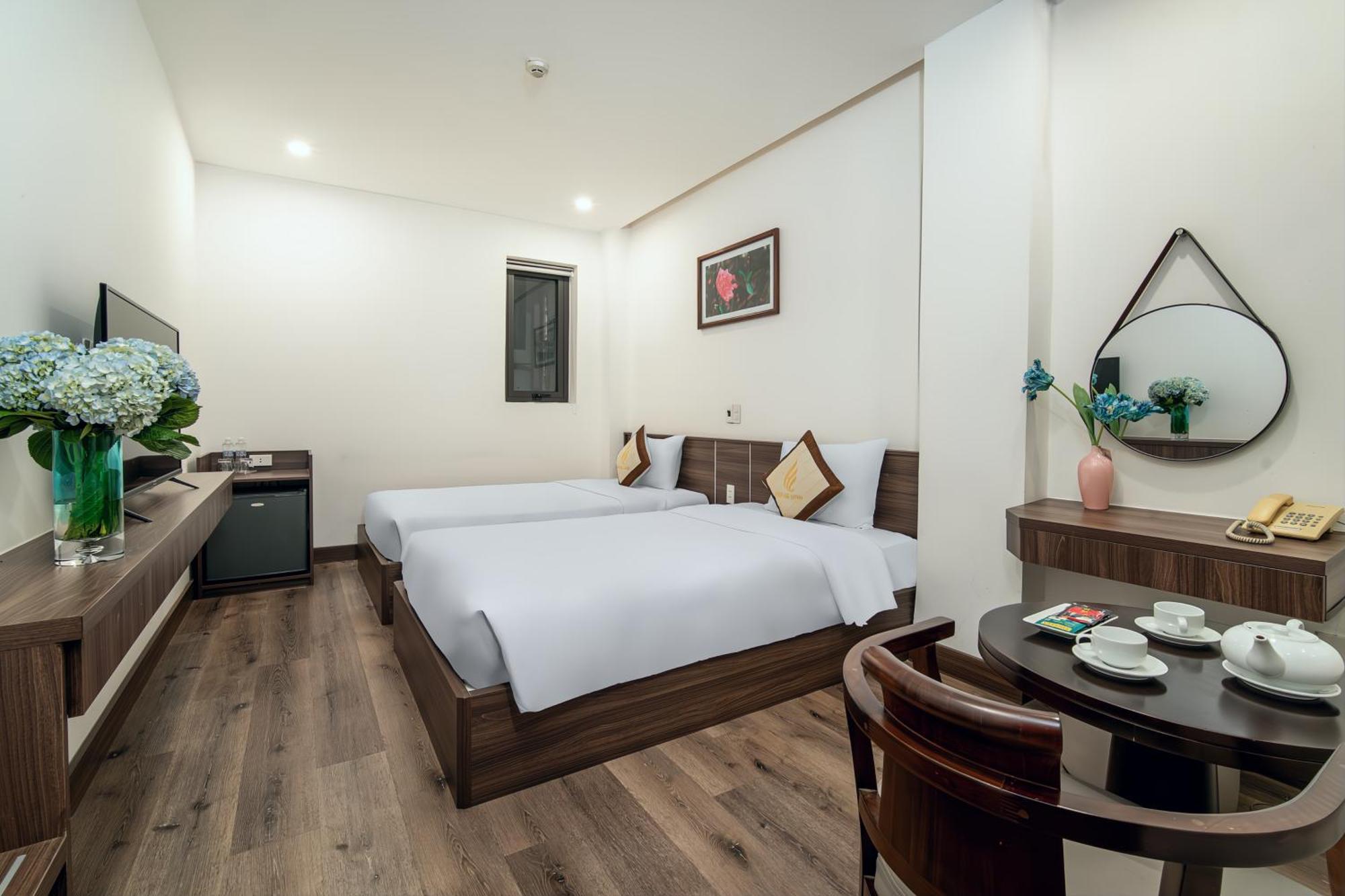 Hoang Linh Riverside Hotel Danang Buitenkant foto