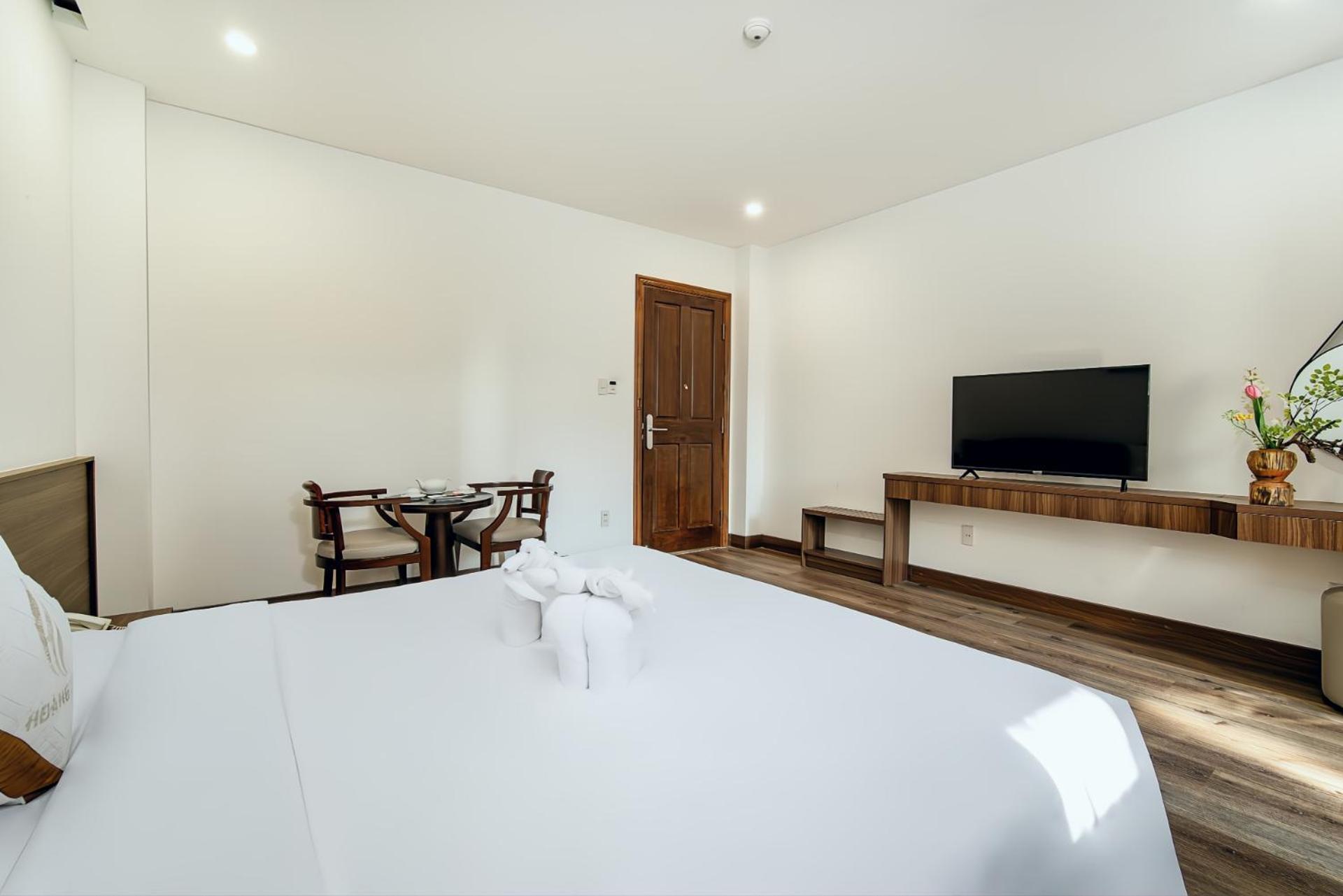 Hoang Linh Riverside Hotel Danang Buitenkant foto