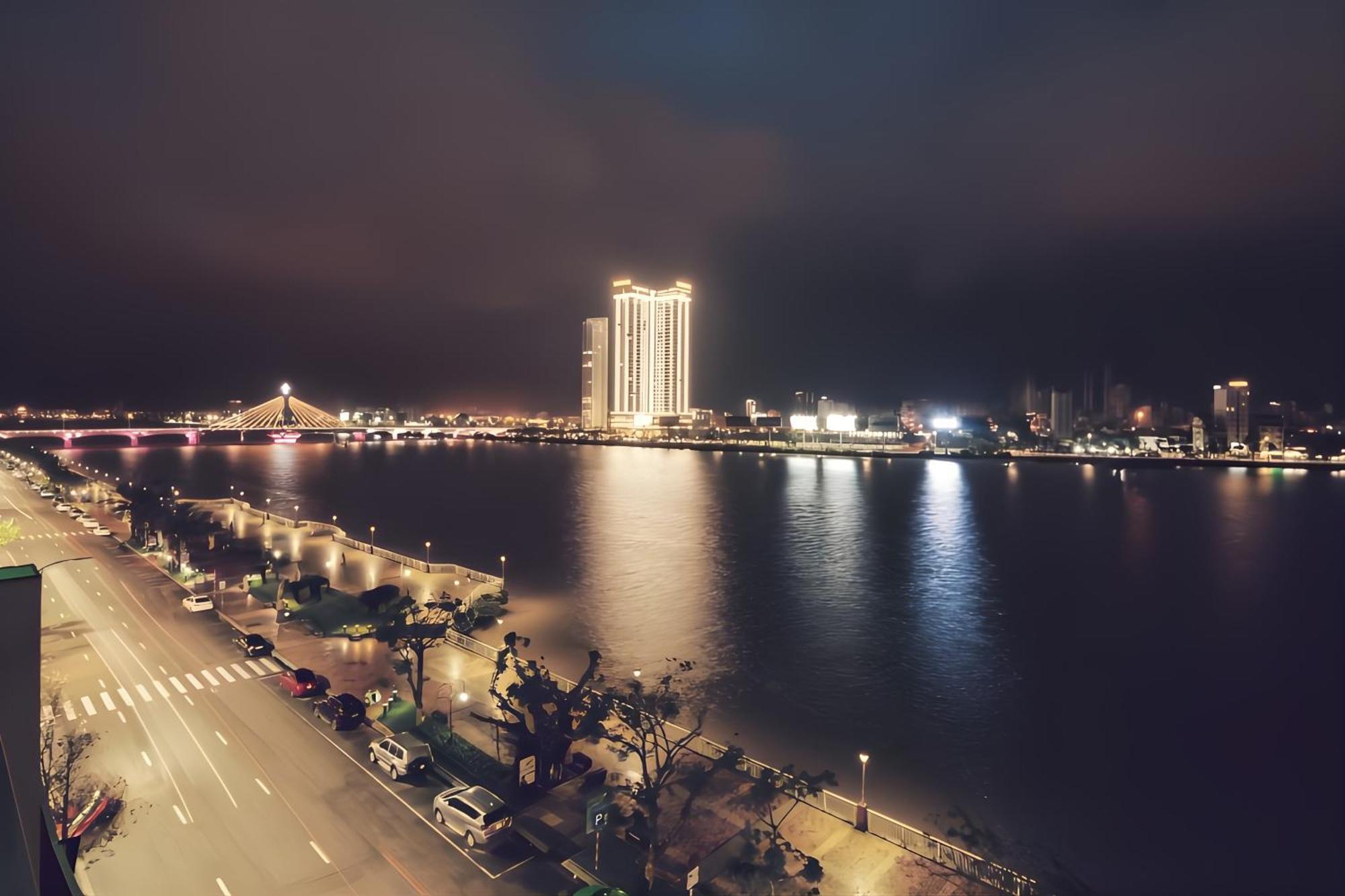 Hoang Linh Riverside Hotel Danang Buitenkant foto