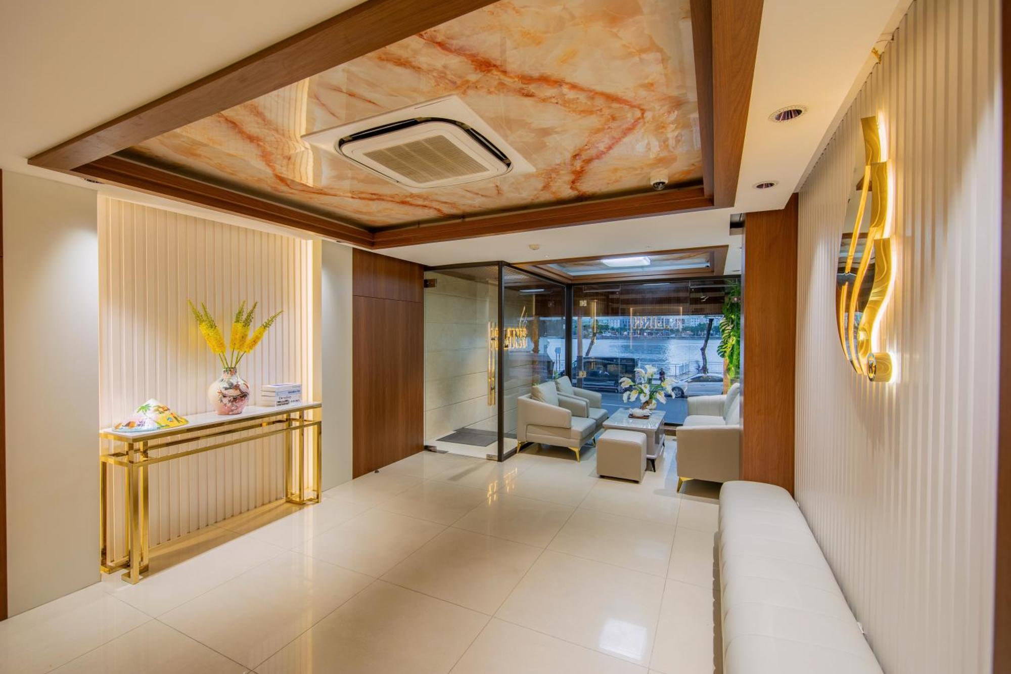 Hoang Linh Riverside Hotel Danang Buitenkant foto