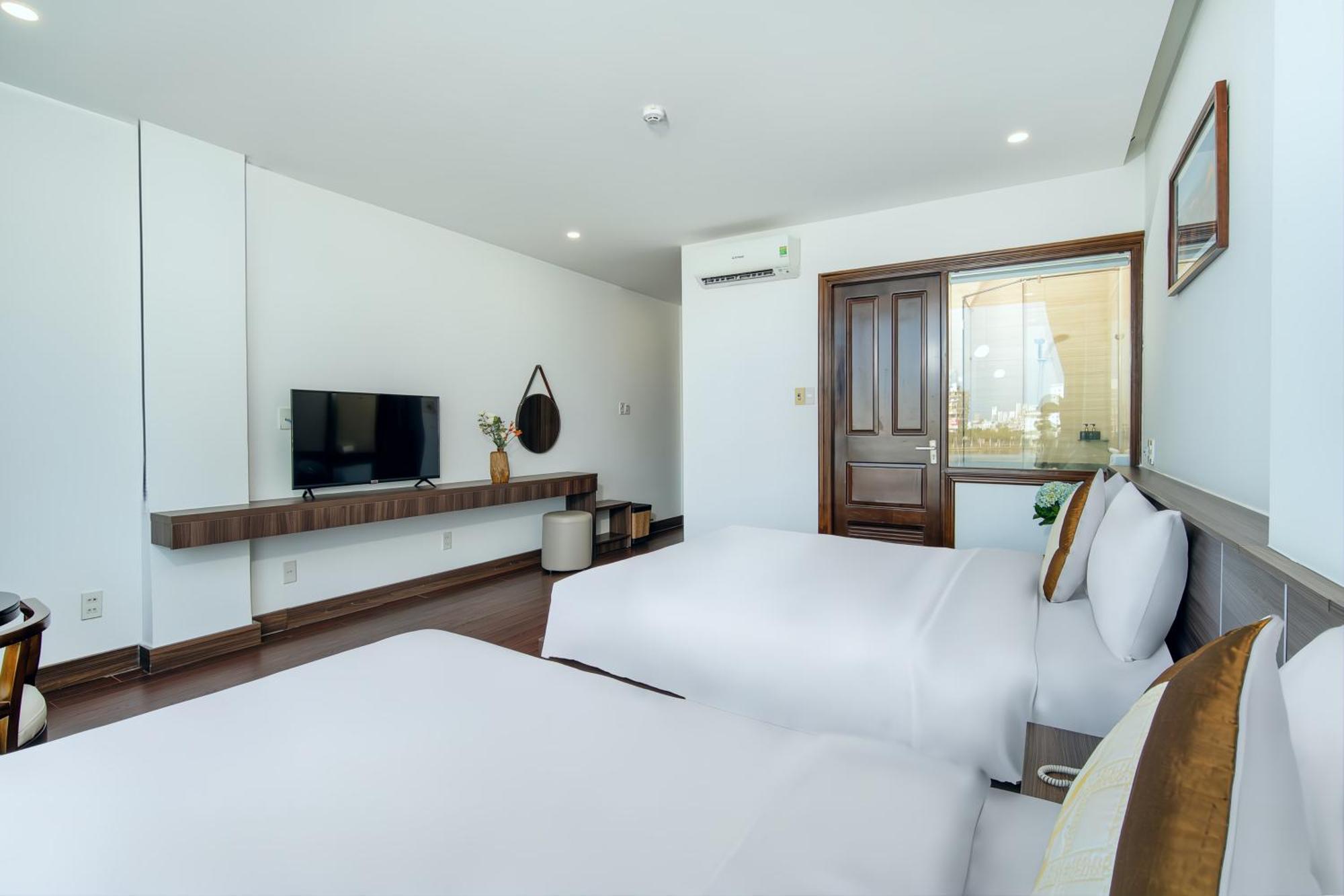 Hoang Linh Riverside Hotel Danang Buitenkant foto