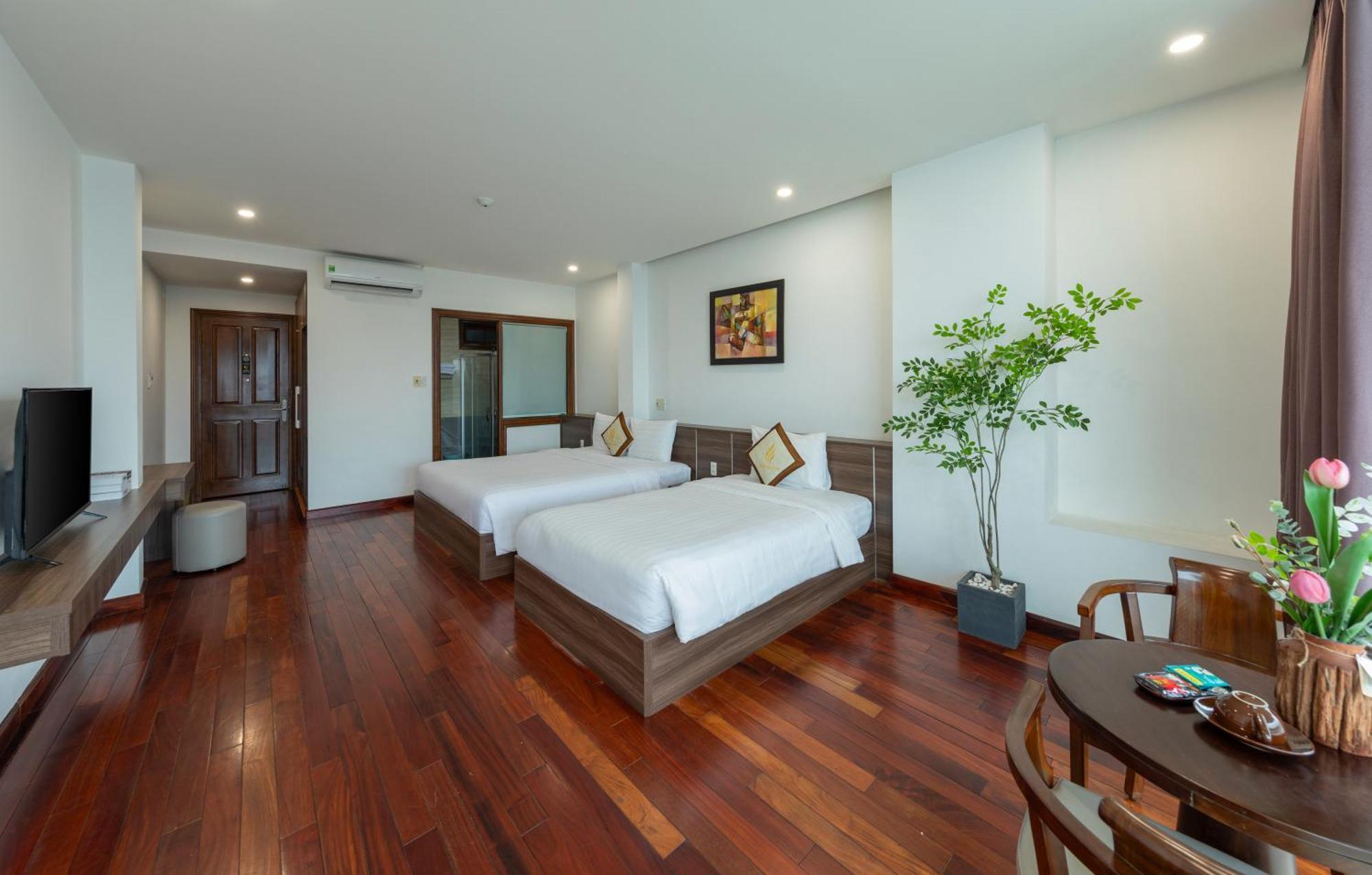 Hoang Linh Riverside Hotel Danang Buitenkant foto