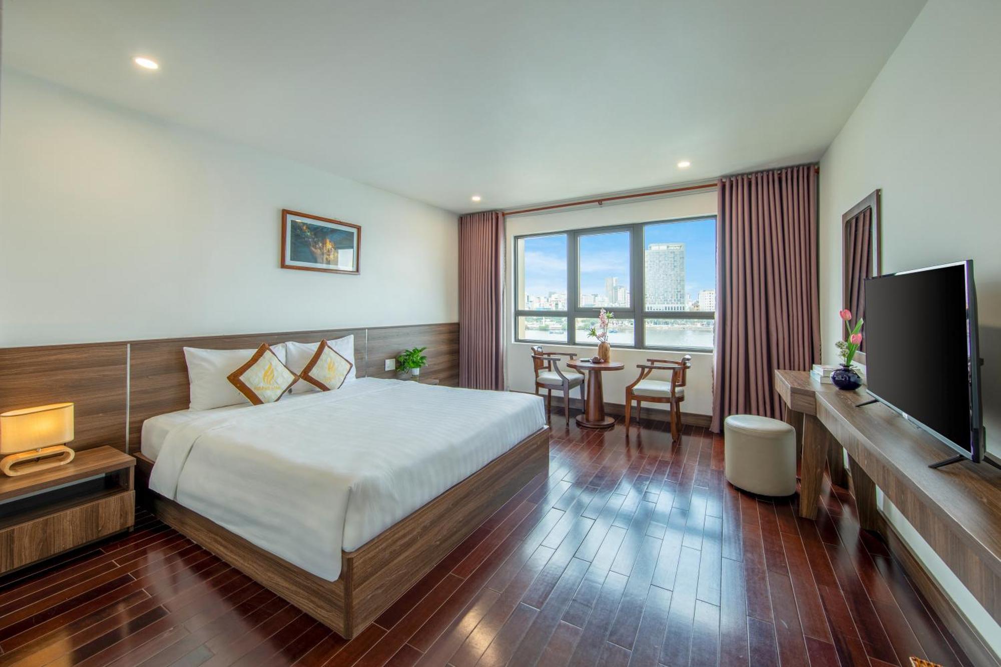 Hoang Linh Riverside Hotel Danang Buitenkant foto
